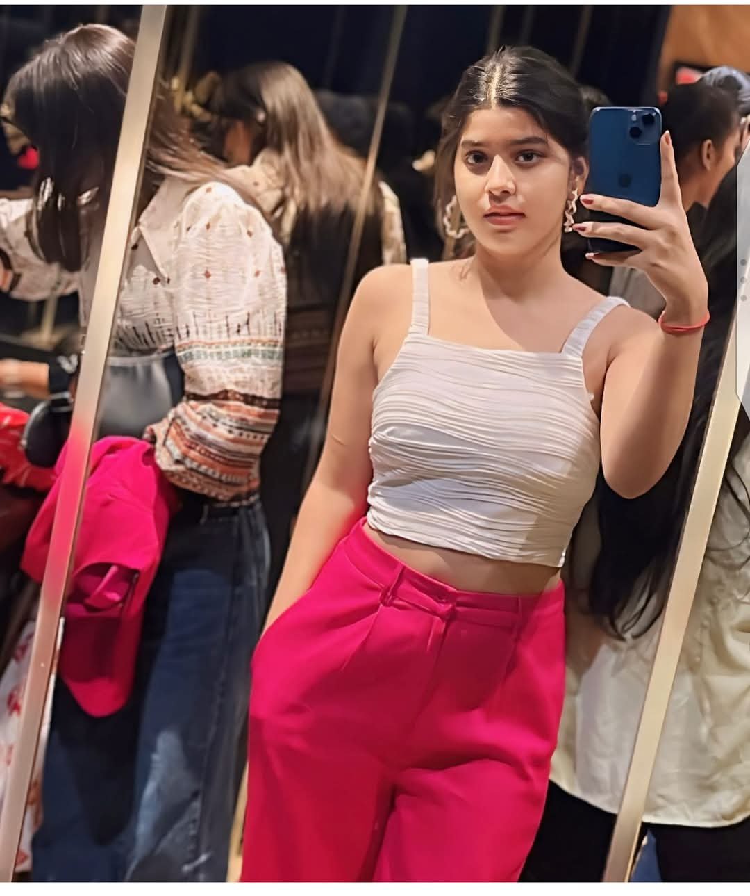 Call Girls in Hauz Khas